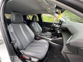 Peugeot 2008 1.5 BlueHDi Allure Pack EAT8