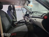Mitsubishi L200 2.5 DI-D CD Invite AC 4WD