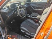 Peugeot 2008 1.2 PureTech Signature EAT6