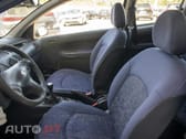 Peugeot 206 1.1