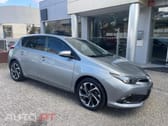 Toyota Auris 1.8 HSD Comfort +P.Techno+P.Sport