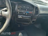 Hyundai H-1 Starex caixa aberta com rodado duplo