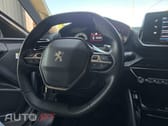 Peugeot 2008 1.2 PureTech Allure EAT8