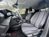 Peugeot 208 1.2 PureTech Allure EAT8