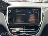 Peugeot 208 1.2 PureTech Signature