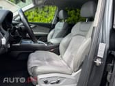 Audi Q7 3.0 TDI quattro tiptronic 7L