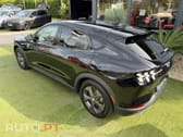 Ford Mustang Mach-E Alargada
