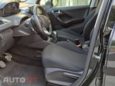 Peugeot 208 1,2 Signature