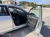 Volkswagen Golf 1.6 TDi Confortline DSG