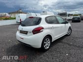 Peugeot 208 1.6 BlueHDi Style