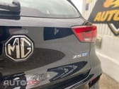 MG ZS EV 72.6 kWh Luxury OBC 11 kW