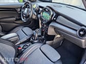 MINI Cooper D AUTO 5 Portas