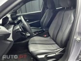 Peugeot 2008 1.2 PureTech Allure EAT8