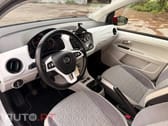 Volkswagen Up! 1.0 Move Up! beats