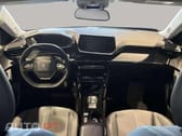 Peugeot E-2008 Allure Pack