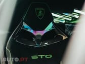 Lamborghini Huracán STO