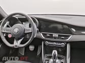 Alfa Romeo Giulia 2.9 V6 Bi-Turbo AT8 Quadrifoglio