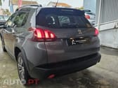 Peugeot 2008 1.2 PureTech Signature