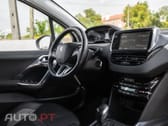 Peugeot 2008 1.2 VTi Allure
