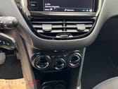 Peugeot 208 1.2 PureTech Signature