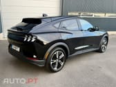Ford Mustang Mach-E Standard