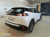 Peugeot E-2008 50 kWh Active Pack