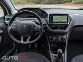 Peugeot 208 1.2 PureTech Signature