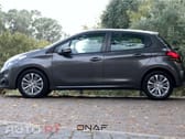 Peugeot 208 1.2 PureTech Signature