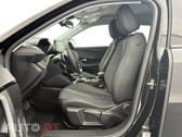 Peugeot 2008 1.2 PureTech Allure EAT8