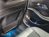 BMW 320 d Pack Desportivo M Auto
