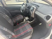 Peugeot 108 Outro