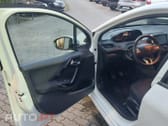 Peugeot 208 1.2 PureTech Signature