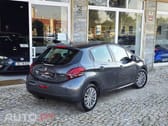 Peugeot 208 1.2 PureTech Allure EAT6