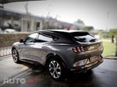 Ford Mustang Mach-E AWD PREMIUM