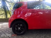 Toyota iQ 1.0 +