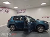 Peugeot 2008 1.2 PURETECH STYLE