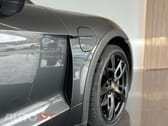 Porsche Taycan 4
