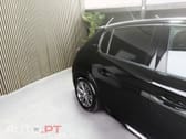Peugeot E-208 Style