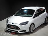 Ford Focus 2.0 EcoBoost ST c/ Pack Pele Desportiva
