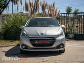 Peugeot 208 1.2 PureTech Signature