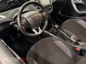 Peugeot 2008 1.2 PureTech Style