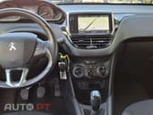 Peugeot 208 1.2 PureTech Signature