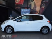 Peugeot 208 1.2 PureTech Signature