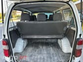Toyota HiAce 2.5D-4D 9 Lugares