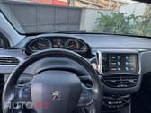 Peugeot 2008 1.2 PureTech Crossway