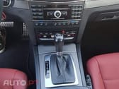 Mercedes-Benz E 220 Outro