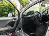 Peugeot 208 1.2 PureTech Signature