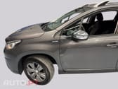 Peugeot 2008 1.2 e-VTi Style