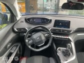 Peugeot 3008 1.5 BlueHDi Active