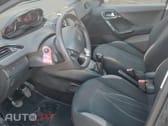 Peugeot 208 1.4 HDi Active